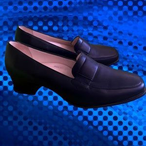 Black block heel shoes 8